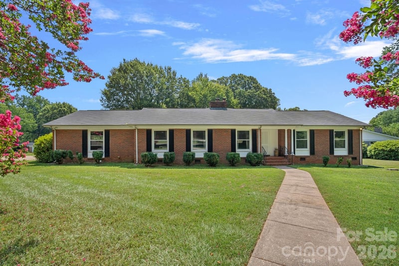 1600 Woodberry Road, Charlotte, NC - 3 beds, 2 baths, 1,518 sqft - $420,000