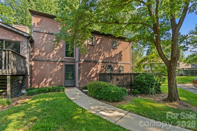 6100 Honeysuckle Lane, Charlotte, NC - 3 beds, 2.5 baths, 1,467 sqft - $235,000