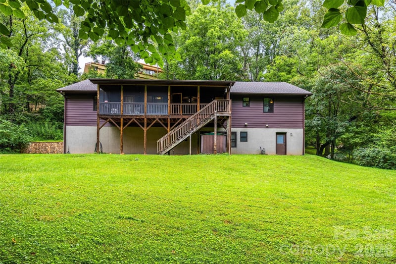 464 Governors View Road, Asheville, NC - 3 beds, 3.5 baths, 2,297 sqft - $899,000