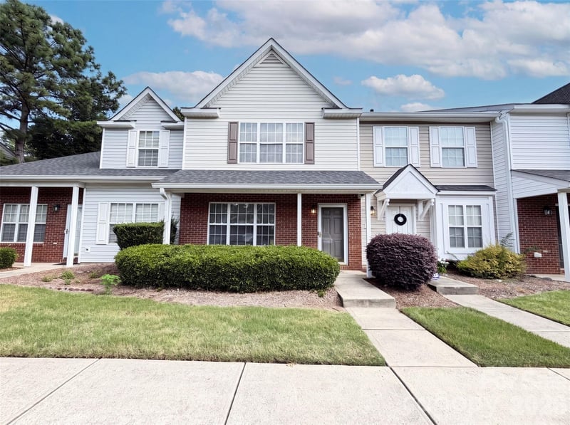 14205 Tranters Creek Lane, Charlotte, NC - 2 beds, 2.5 baths, 1,292 sqft - $236,000