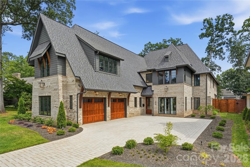 154 N Canterbury Road, Charlotte, NC - 6 beds, 7.5 baths, 6,194 sqft - $3,695,000