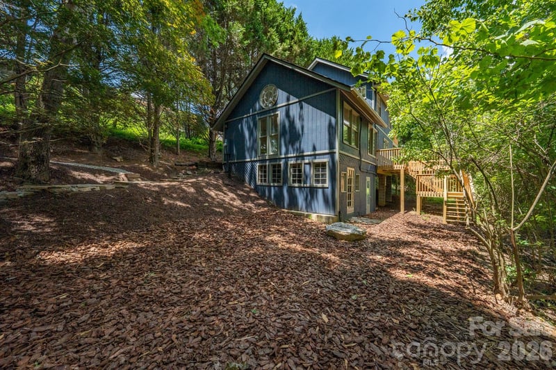 366 Cabin Hollow Drive, Marshall, NC - 2 beds, 2 baths, 1,295 sqft - $339,000