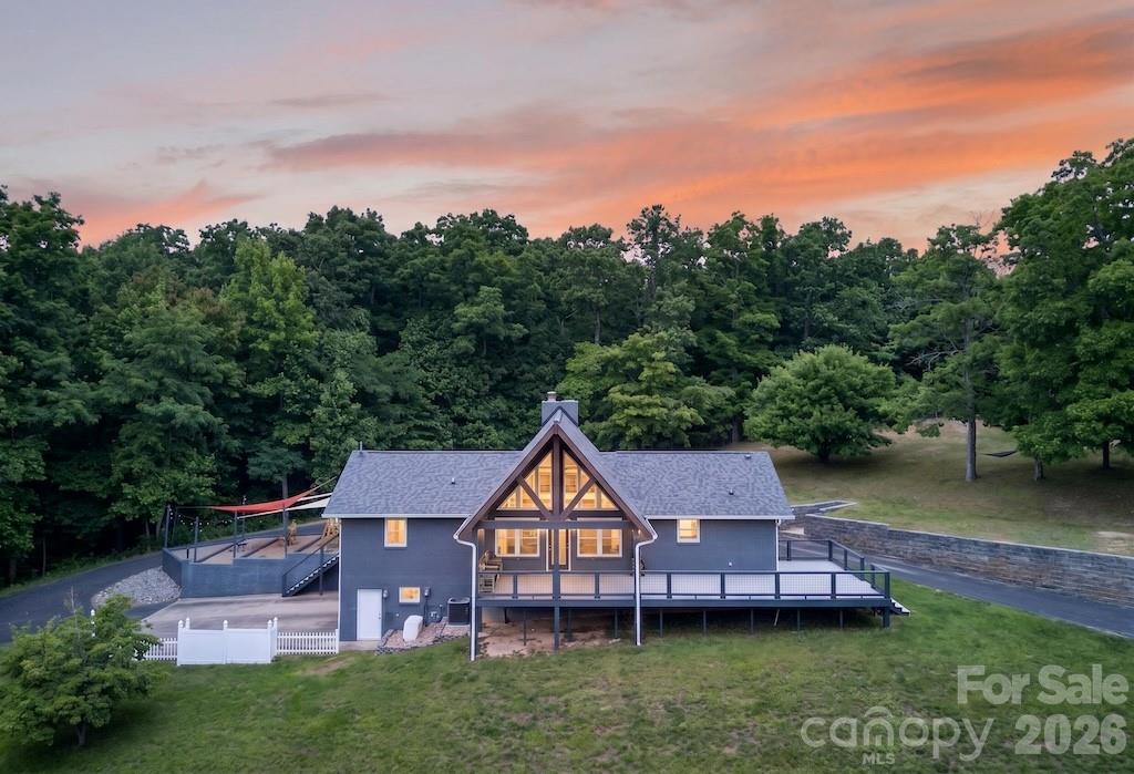 97 Whippoorwill Ln, Fairview, NC 28730. property listing photo
