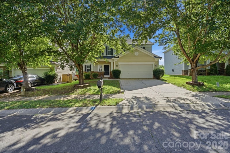 9237 Seamill Road, Charlotte, NC - 3 beds, 2.5 baths, 2,051 sqft - $399,900