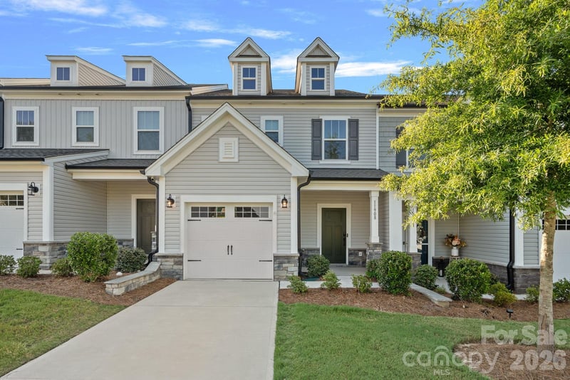 11908 Basking Drive, Charlotte, NC - 3 beds, 2.5 baths, 1,786 sqft - $325,000