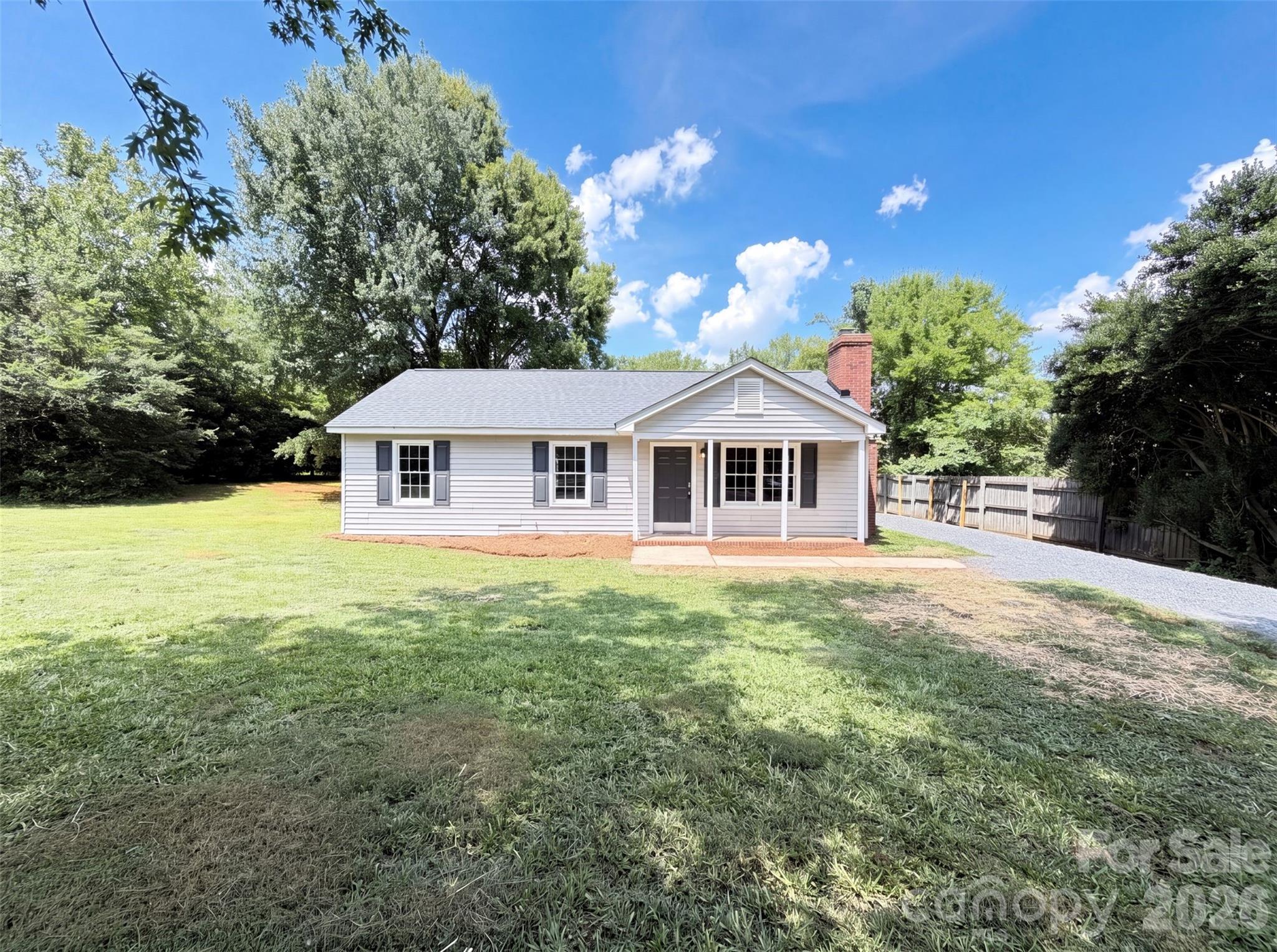 6912 Fieldlark Lane, Charlotte, NC. property listing photo