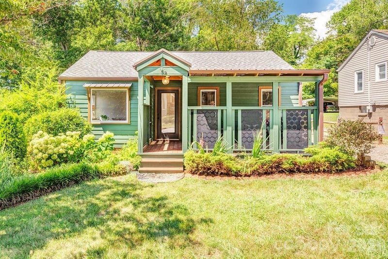 78 Morris Street, Asheville, NC - 2 beds, 1 bath, 764 sqft - $449,000