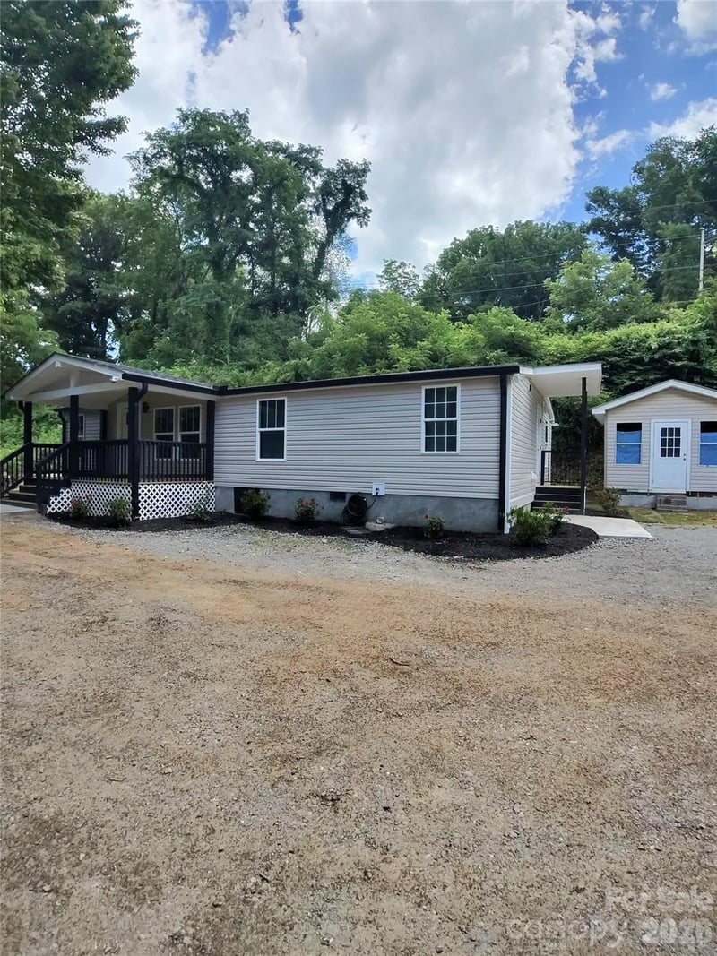 64 P J Drive, Waynesville, NC - 4 beds, 3 baths, 1,344 sqft - $360,000