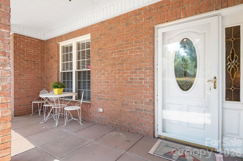 215 Knops Nob Road, Mooresville, NC - 3 beds, 2 baths, 1,562 sqft - $334,900