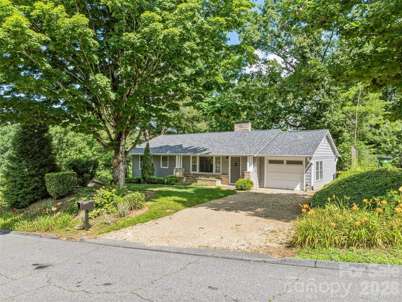 66 Hampden Road, Asheville, NC - 3 beds, 2 baths, 1,291 sqft - $499,000