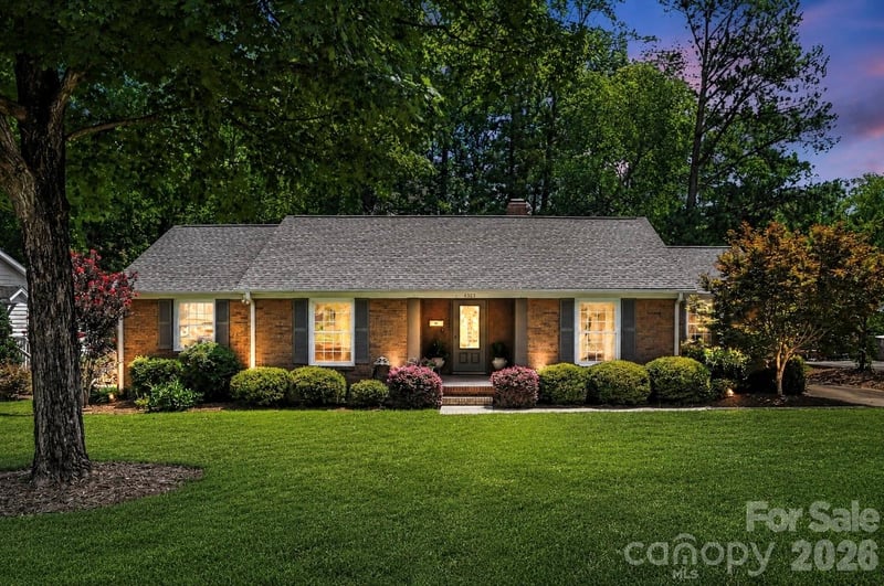 4323 Emory Lane, Charlotte, NC - 3 beds, 2 baths, 1,787 sqft - $839,000
