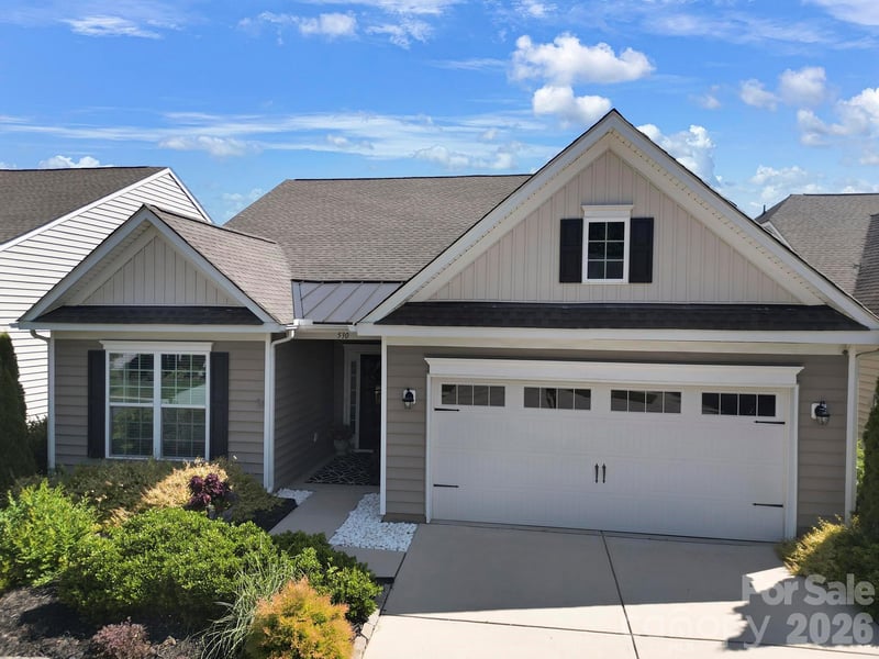 530 Livingston Drive, Lancaster, SC - 3 beds, 3 baths, 2,594 sqft - $512,500