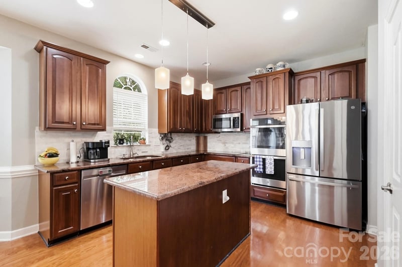 1111 Applegate Parkway, Waxhaw, NC - 5 beds, 2.5 baths, 3,540 sqft - $755,000