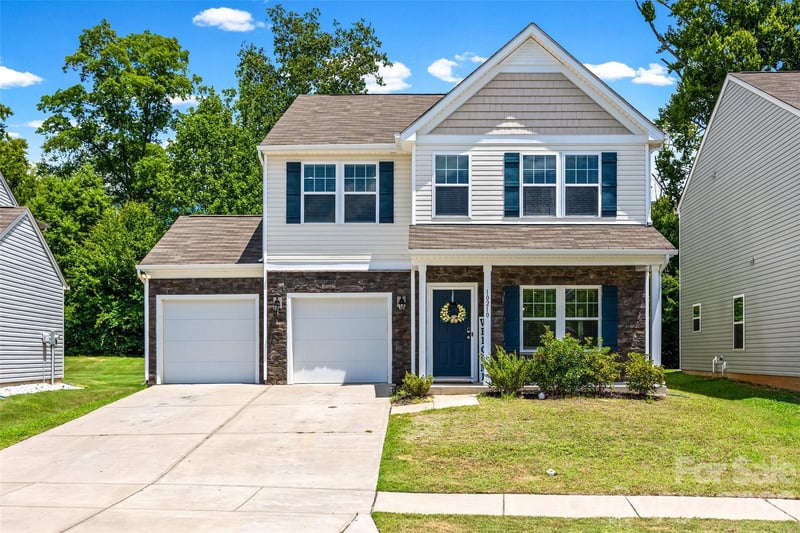 10210 Holly Park Drive, Charlotte, NC - 5 beds, 3 baths, 2,389 sqft - $445,000