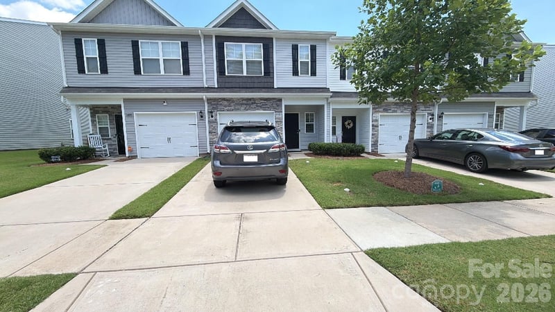 10026 Brittondale Lane, Charlotte, NC - 3 beds, 2.5 baths, 1,551 sqft - $300,000