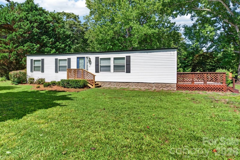 331 Shiloh Road S, York, SC - 2 beds, 1 bath, 1,169 sqft - $179,000