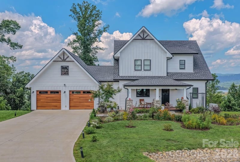 49 Arabella Lane, Arden, NC - 4 beds, 3.5 baths, 3,137 sqft - $1,350,000