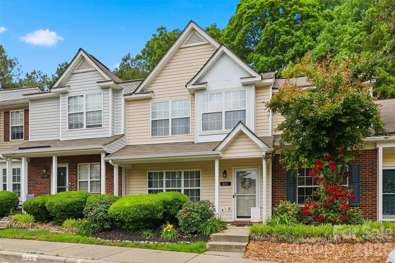 311 Wilkes Place Drive, Fort Mill, SC - 3 beds, 2.5 baths, 1,302 sqft - $285,000