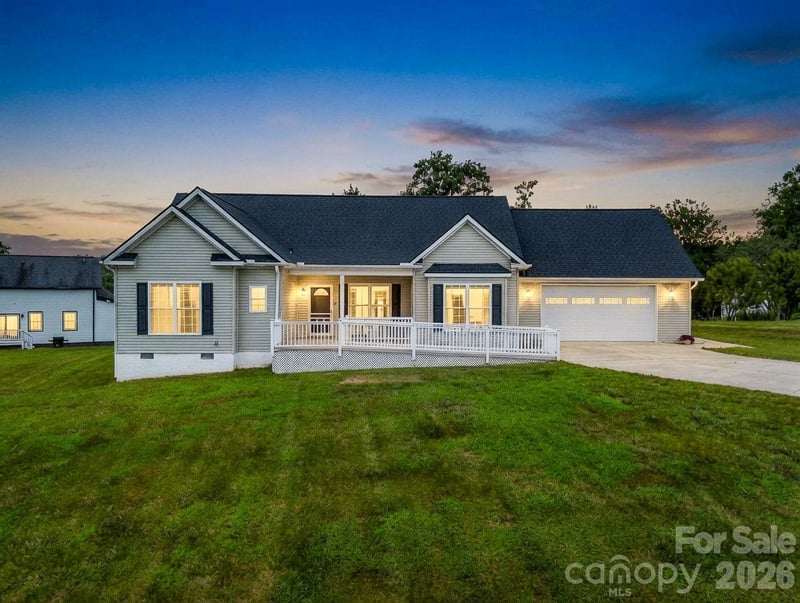 355 Hidden Meadow Drive, Hendersonville, NC - 3 beds, 2 baths, 2,950 sqft - $500,000