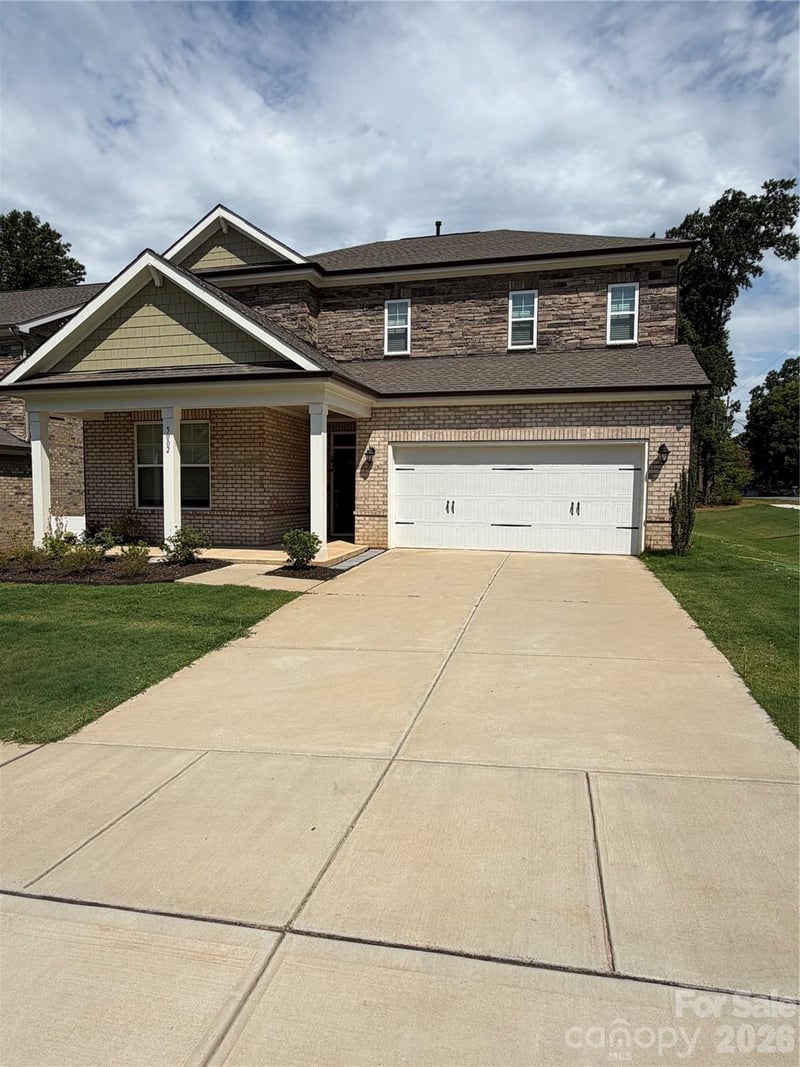 5002 Kinsbridge Drive, Mint Hill, NC - 4 beds, 3 baths, 2,622 sqft - $510,000
