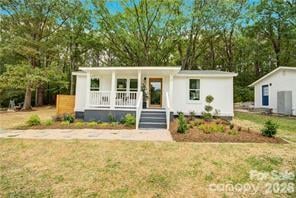 515 Roberts Avenue, York, SC - 2 beds, 1 bath, 694 sqft - $215,000