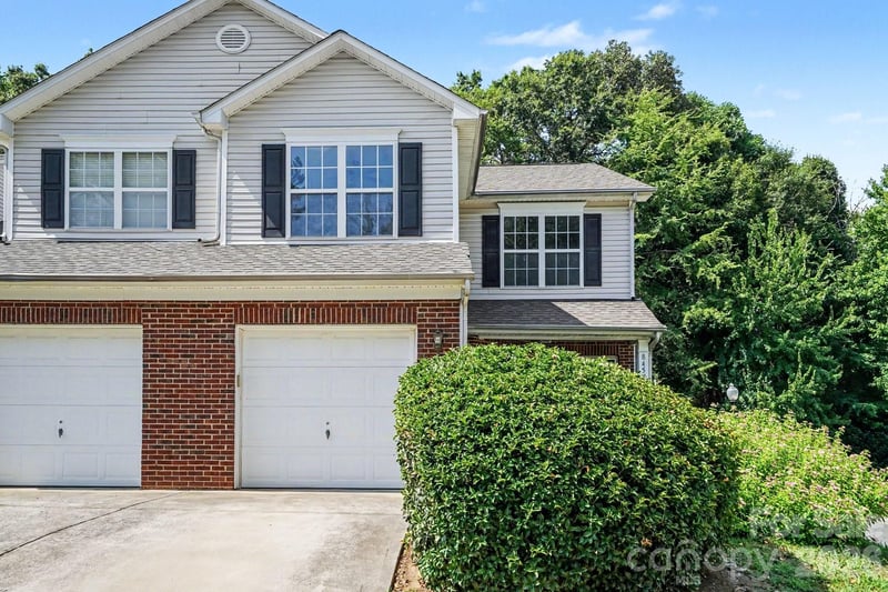 8451 Carolina Lily Lane, Charlotte, NC - 2 beds, 2.5 baths, 1,783 sqft - $250,000