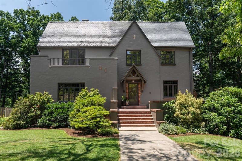 21 Lynwood Road, Asheville, NC - 4 beds, 3.5 baths, 3,725 sqft - $1,899,000
