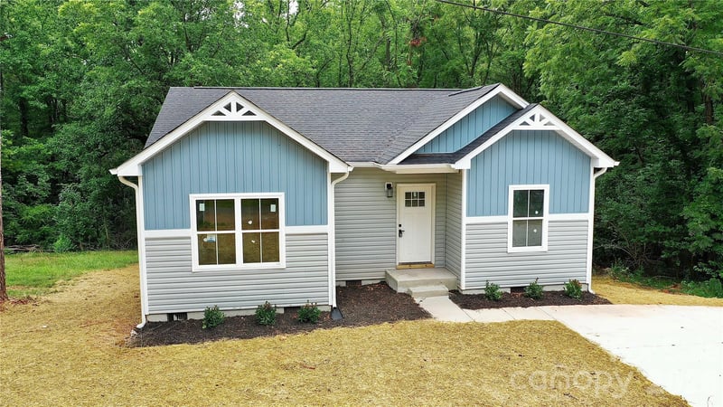 105 Falls Street, Kings Mountain, NC - 3 beds, 2 baths, 1,207 sqft - $279,900
