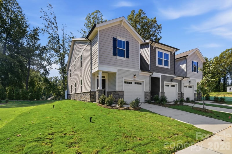 3201 Meadow Knoll Drive, Charlotte, NC - 3 beds, 2.5 baths, 1,653 sqft - $349,990