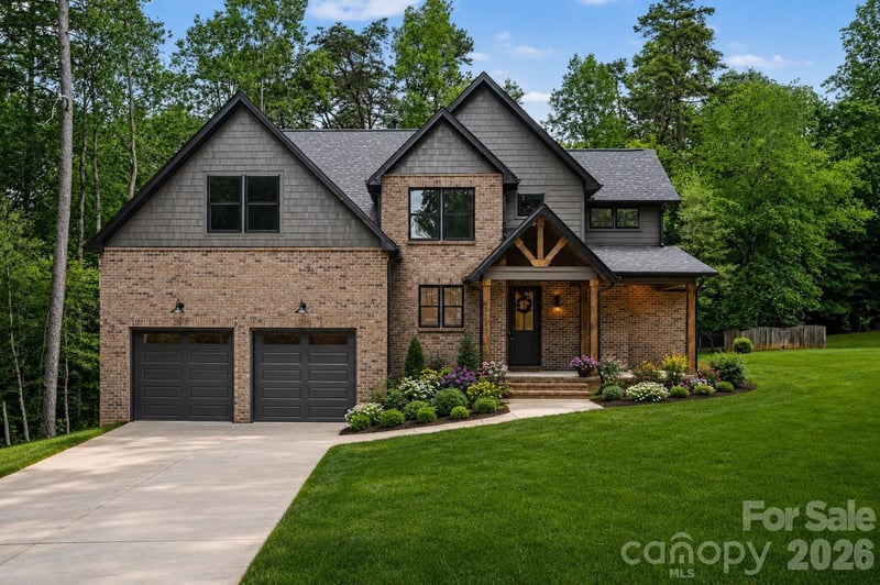 401 7th Street NE, Conover, NC - 4 beds, 2.5 baths, 2,727 sqft - $725,000