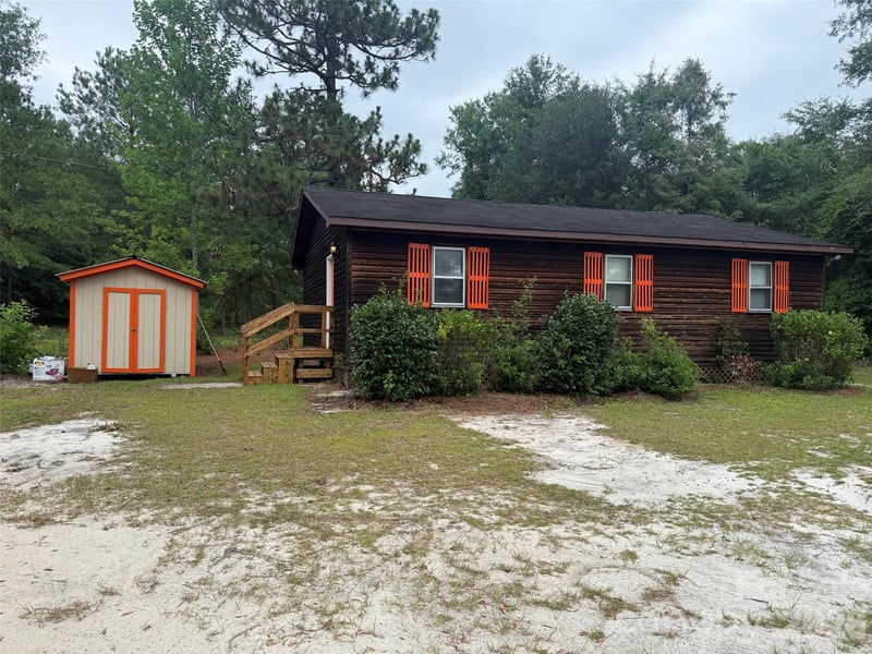 6846 Highway 341 Highway, Kershaw, SC - 2 beds, 1 bath, 988 sqft - $145,000
