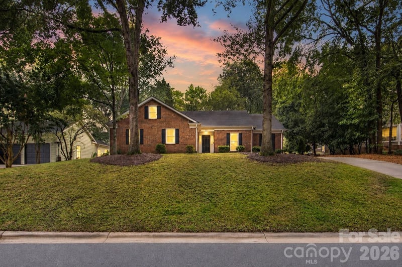 3027 Deep Meadow Lane, Charlotte, NC - 4 beds, 2.5 baths, 2,096 sqft - $635,000
