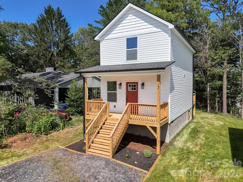 13 Baldwin Street, Asheville, NC - 2 beds, 1.5 baths, 941 sqft - $329,900