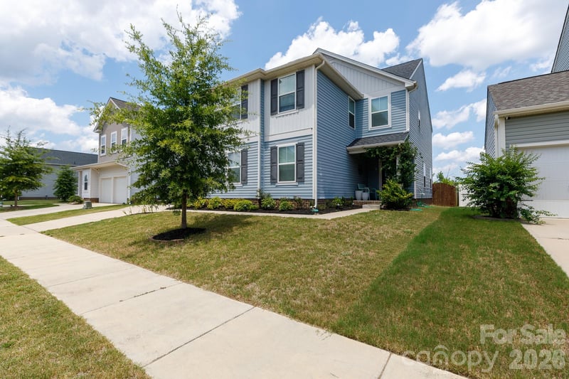 954 Bunker Trace, Rock Hill, SC - 3 beds, 2.5 baths, 2,039 sqft - $379,900