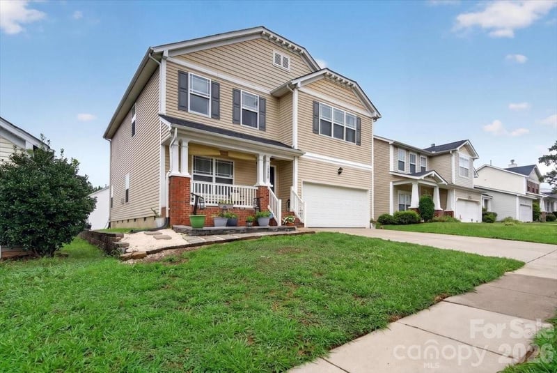 10926 Chrudan Drive, Charlotte, NC - 4 beds, 2.5 baths, 2,693 sqft - $435,000