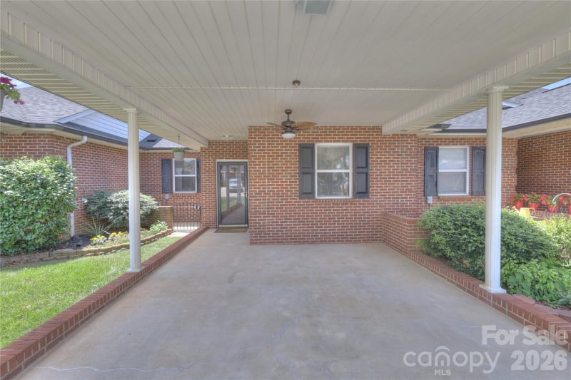 3927 Jasmine Lane, Denver, NC - 2 beds, 2 baths, 1,110 sqft - $249,000