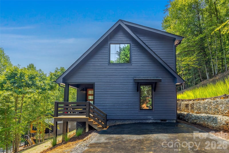 87 Catatoga Trail, Marion, NC - 3 beds, 2 baths, 1,472 sqft - $425,000