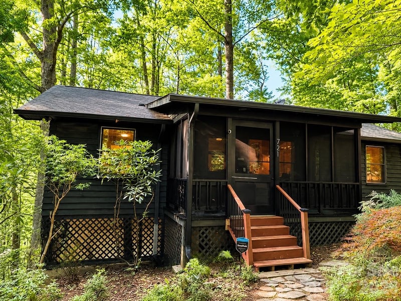 721 Bear Creek Lane, Saluda, NC - 2 beds, 2 baths, 1,176 sqft - $436,000