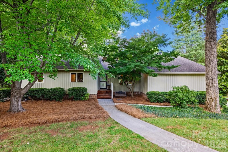 78 Honeysuckle Woods, Lake Wylie, SC - 3 beds, 3 baths, 3,855 sqft - $680,000