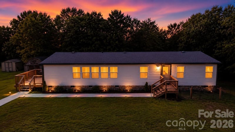 3585 Woodstream Drive, Maiden, NC - 3 beds, 2 baths, 1,688 sqft - $269,900