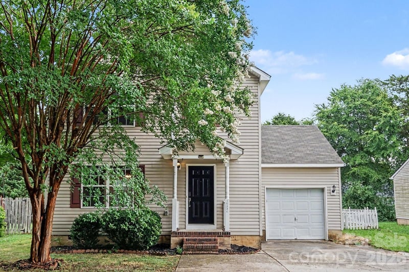 10346 Cannarti Drive, Charlotte, NC - 3 beds, 1.5 baths, 1,344 sqft - $334,900