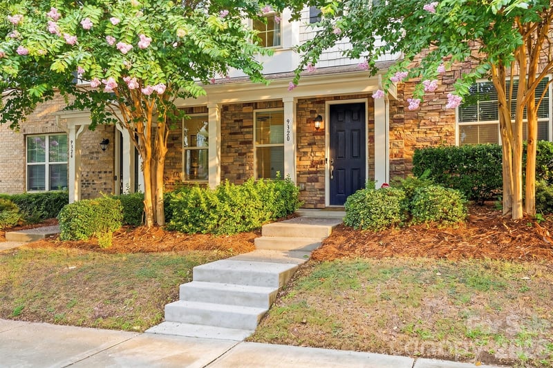 9320 Ainslie Downs Street, Charlotte, NC - 3 beds, 3.5 baths, 2,125 sqft - $414,400