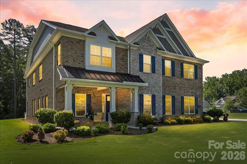 4008 Pinot Way, Fort Mill, SC - 5 beds, 4.5 baths, 5,400 sqft - $1,349,000