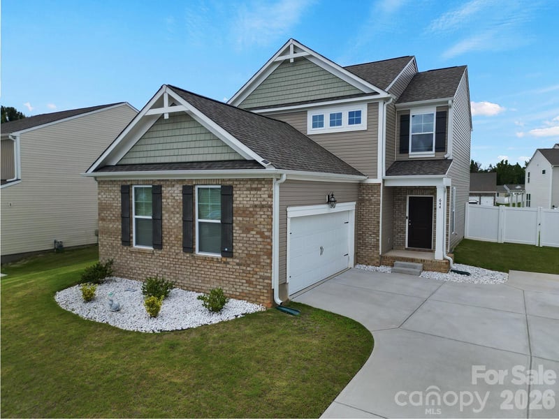 644 Synclaire Place, Rock Hill, SC - 3 beds, 2.5 baths, 1,834 sqft - $395,000