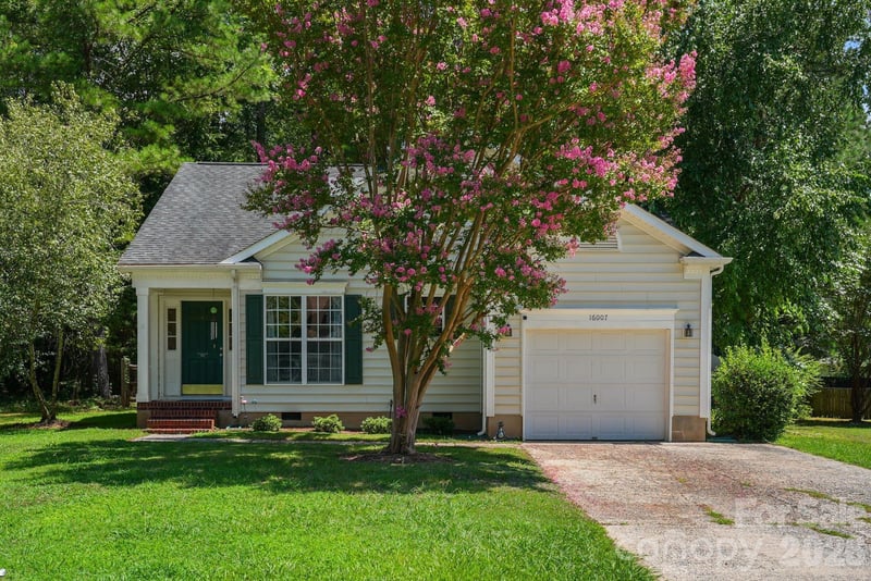 16007 Kirsten Nicole Road, Charlotte, NC - 3 beds, 2 baths, 1,210 sqft - $330,000