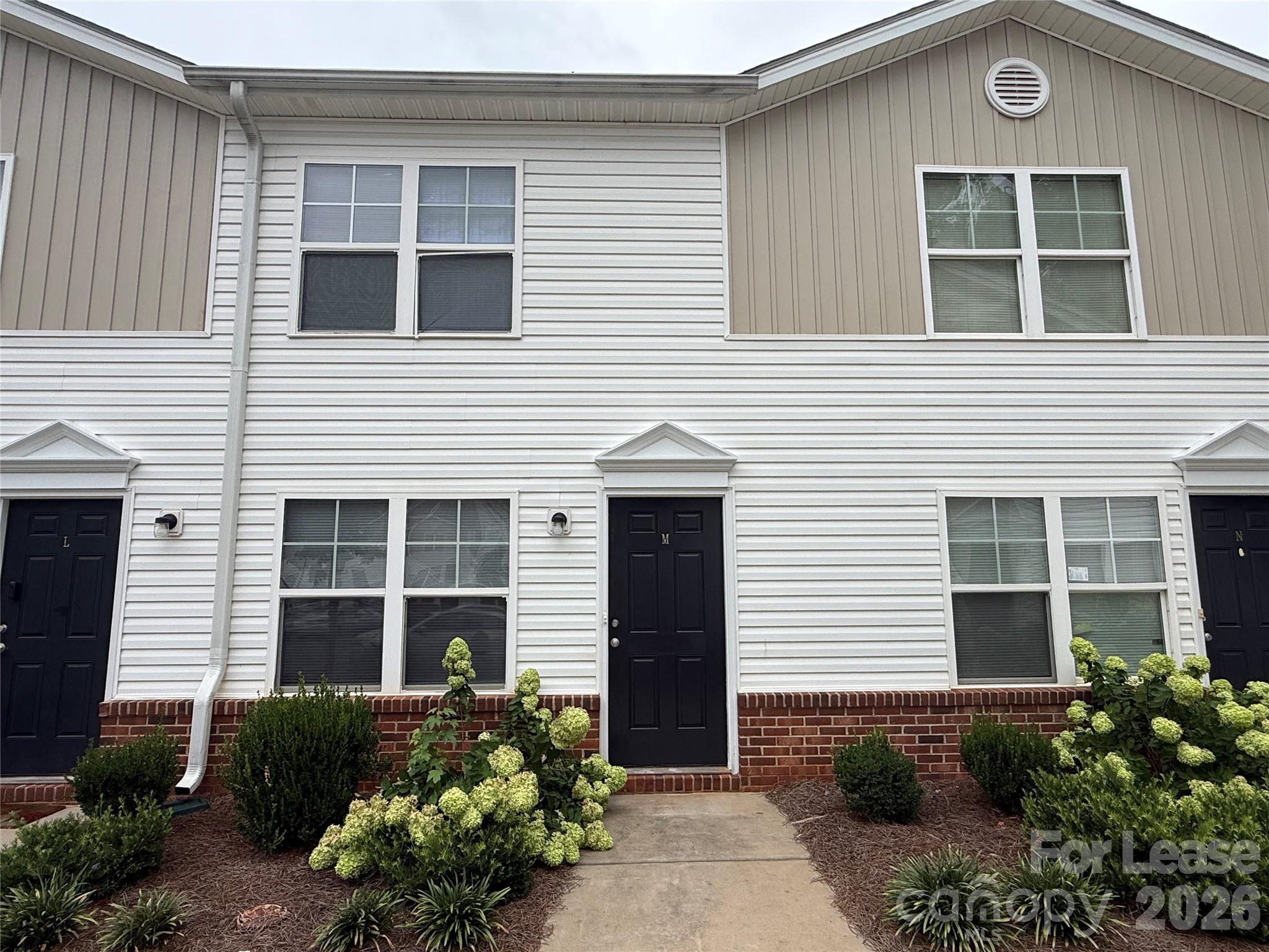 2021 Oakdale Road M, Charlotte, NC. property listing photo