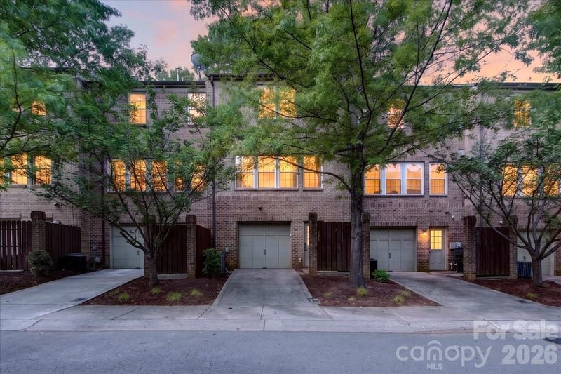 268 W Bland Street, Charlotte, NC - 3 beds, 2.5 baths, 1,863 sqft - $595,000