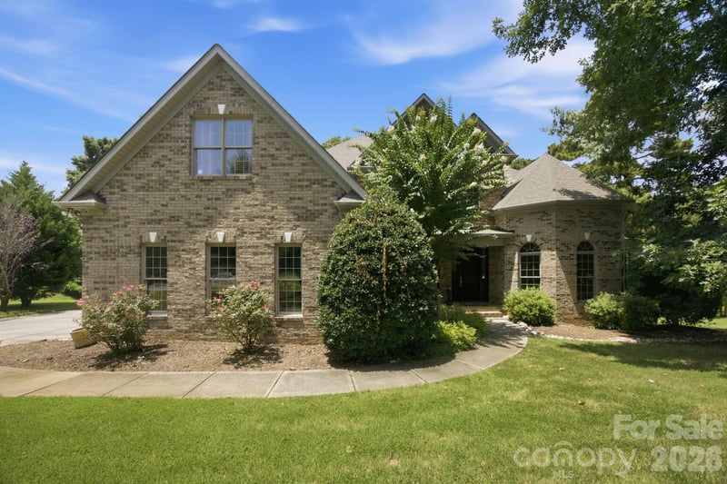 579 Morning Glory Court, Lake Wylie, SC - 4 beds, 4 baths, 5,655 sqft - $1,110,000