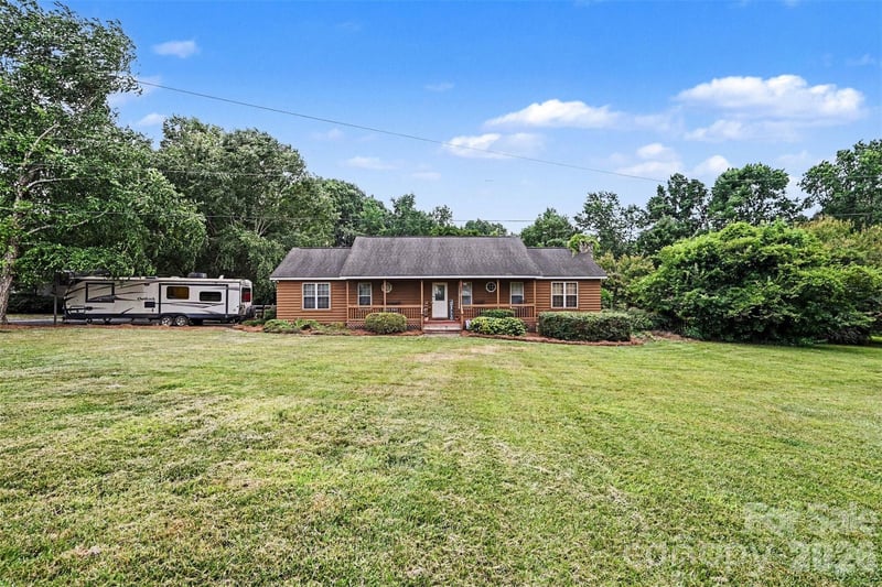 3999 Fincher Road, Matthews, NC - 3 beds, 2 baths, 1,816 sqft - $2,500,000