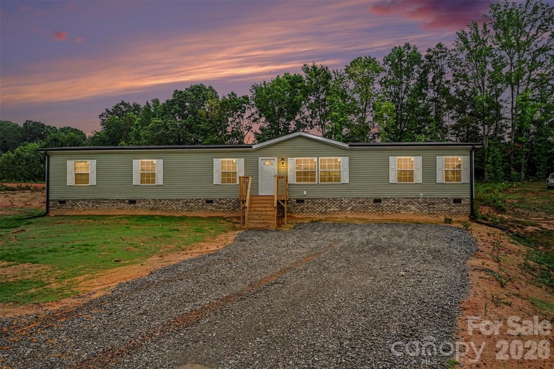 3032 Drake Circle, Shelby, NC - 4 beds, 2 baths, 2,024 sqft - $265,000